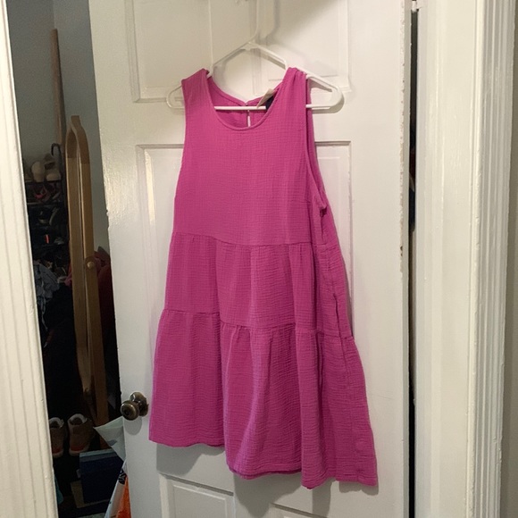 Universal Thread Dresses & Skirts - Pink dress with pockets